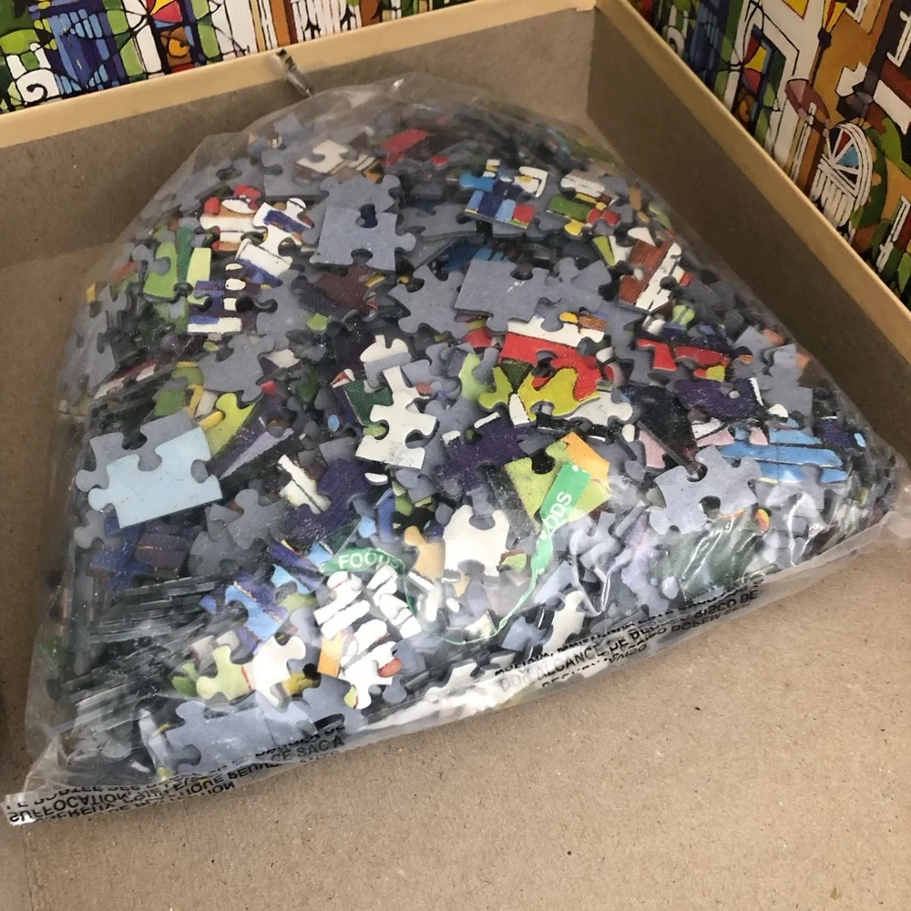 Cobble Hill Thru Swirly Railings 1000 piece puzzle - Picture 12 of 13